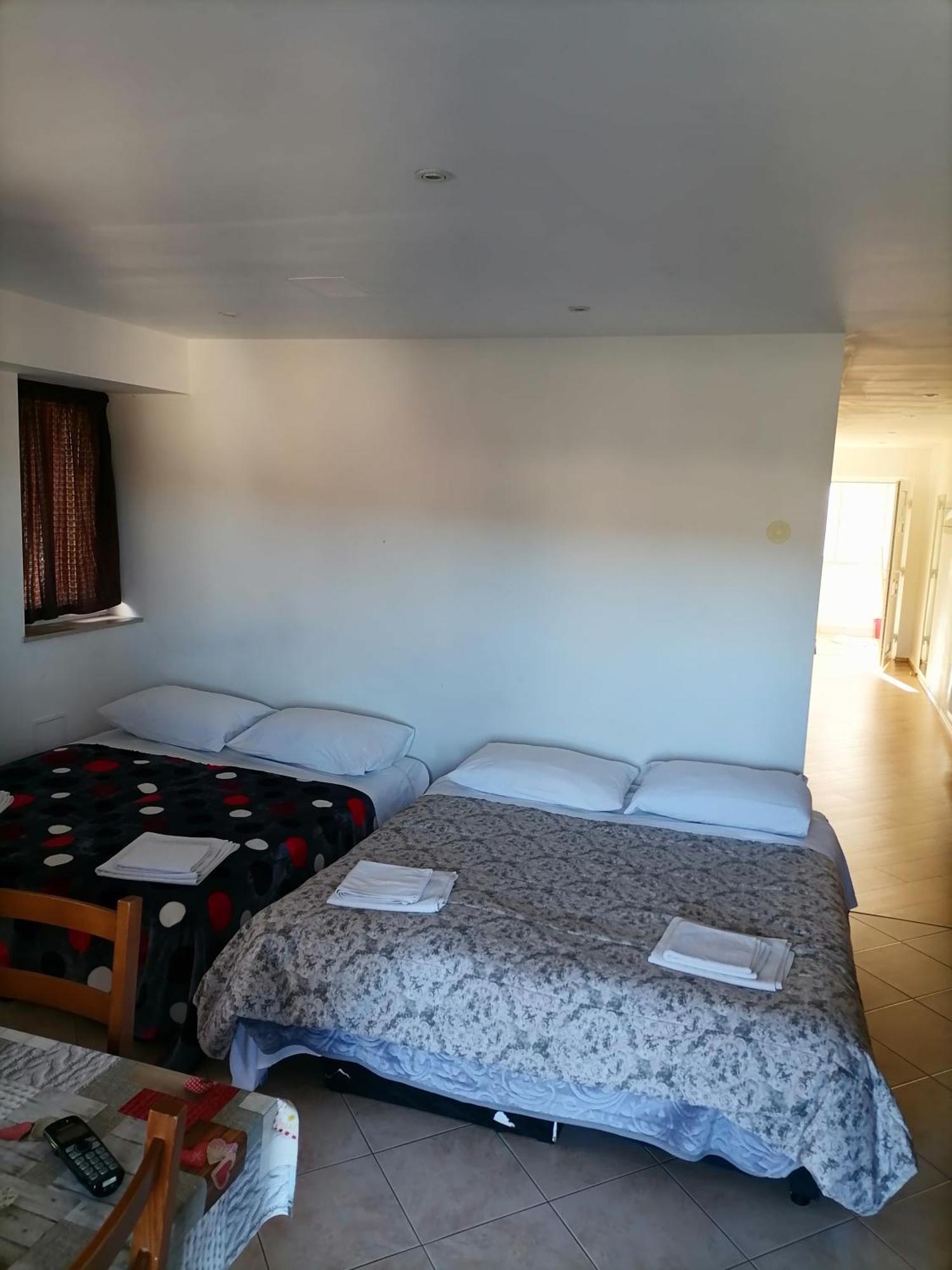Peter&Zana Apartments Stari Grad  Buitenkant foto